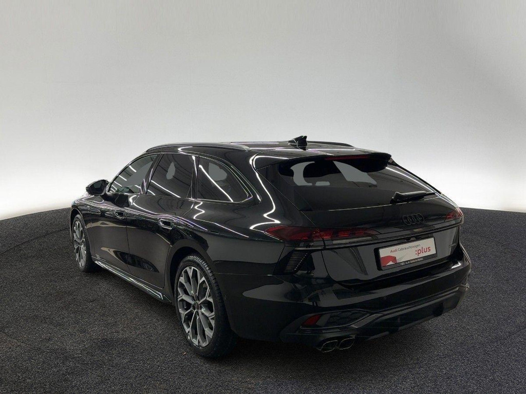 Audi A6 Avant Quattro S-Tronic