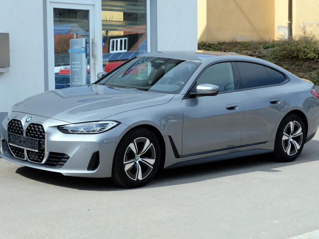 BMW 4 Serie 420 xDrive Coupé Gran Coupé Sedan 420d