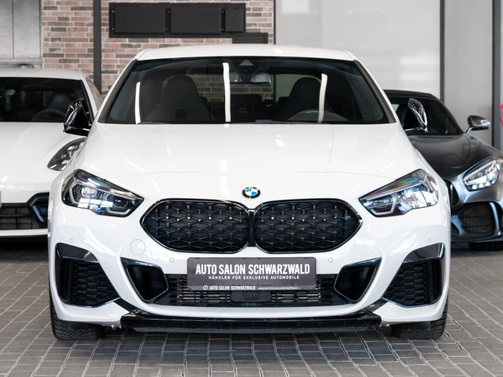 BMW M235