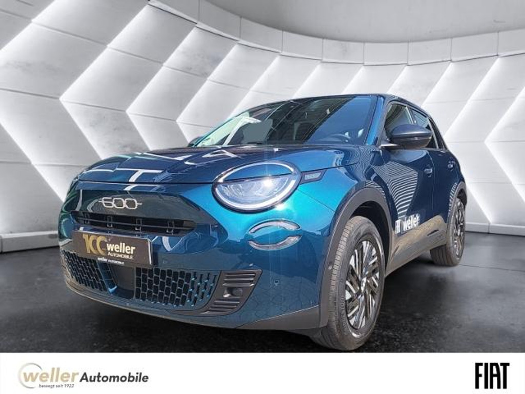 Fiat 600e Hybrid Allwetterreifen Rückfahrkamera Keyles