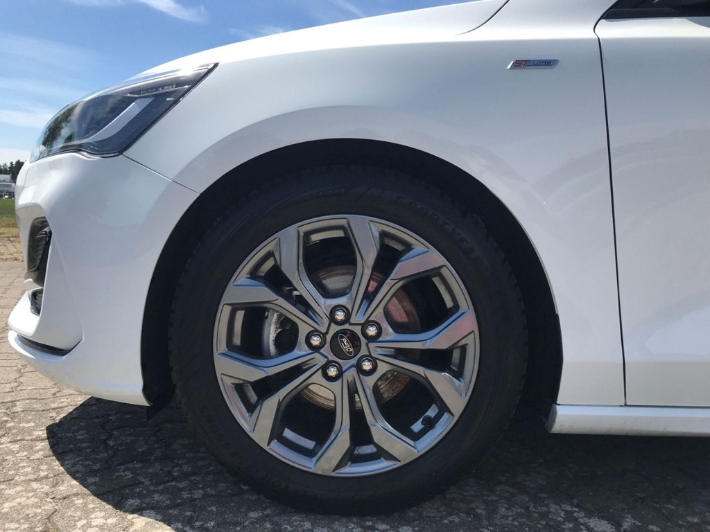 Ford Focus Wagon ST Line