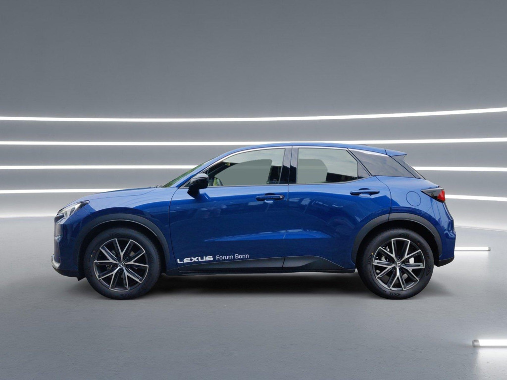Lexus LBX