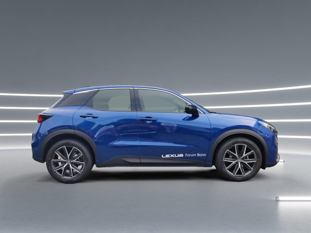 Lexus LBX
