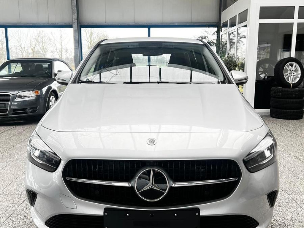 Mercedes-Benz B-Klasse B 180 Sedan