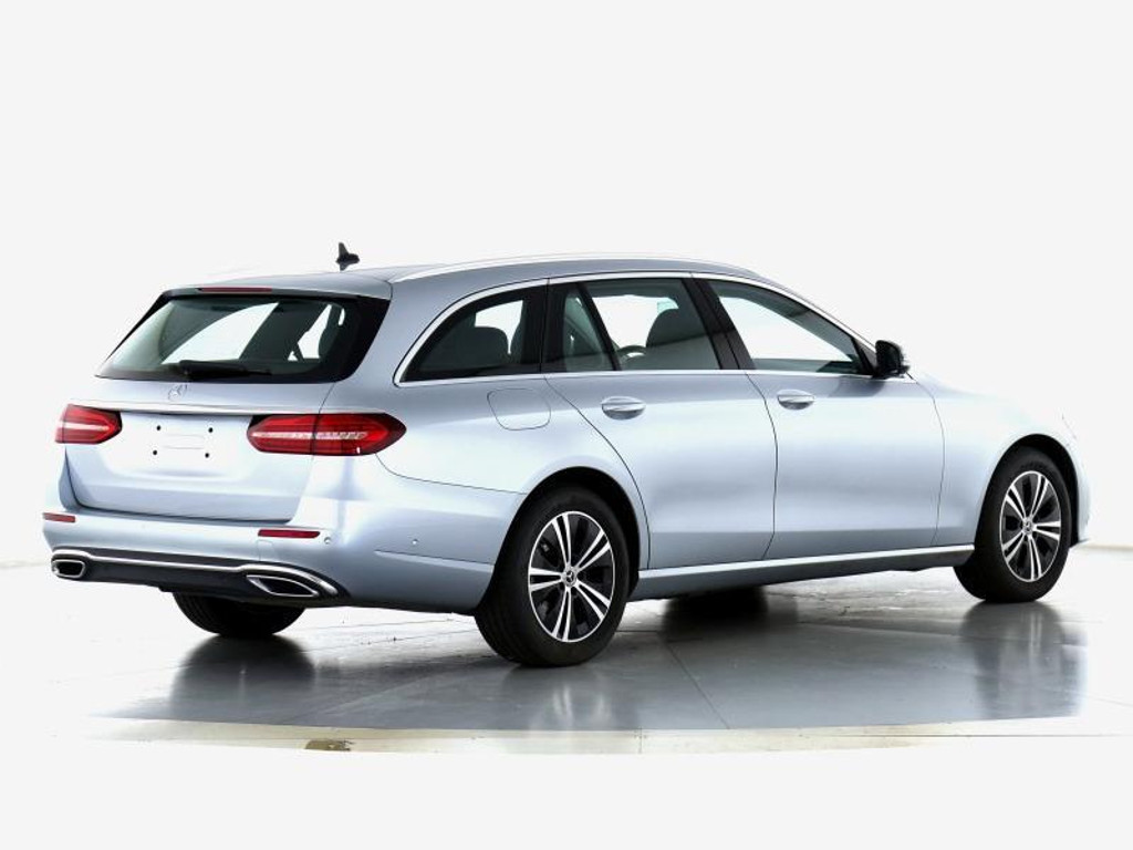 Mercedes-Benz E-Klasse E 220 AVANTGARDE Estate E 220 d