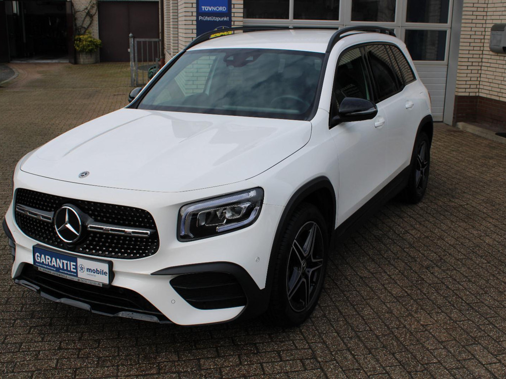 Mercedes-Benz GL-Klasse GLB 200 AMG Line Sedan