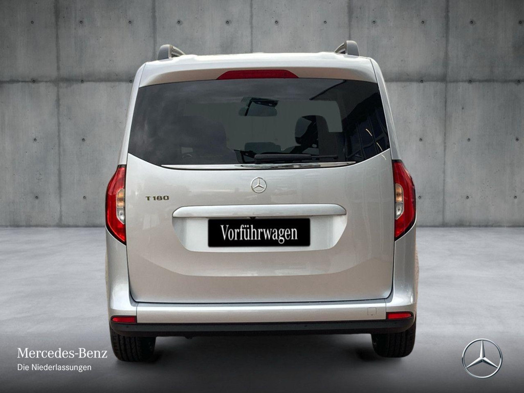 Mercedes-Benz T 180