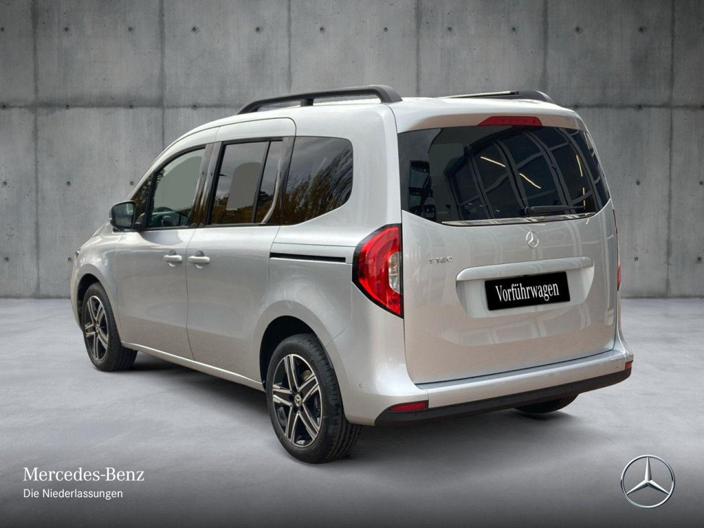 Mercedes-Benz T 180