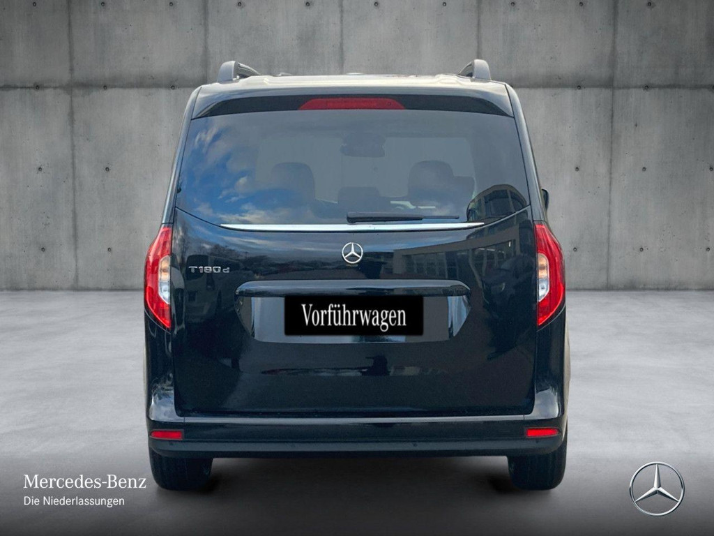 Mercedes-Benz T 180