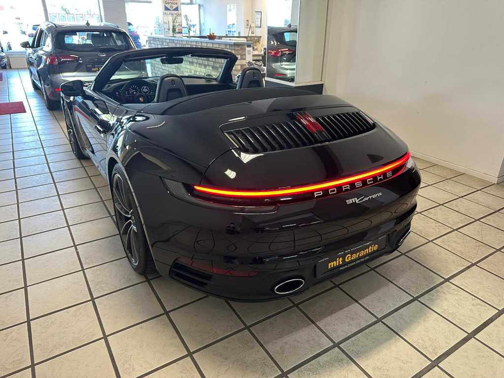 Porsche 992