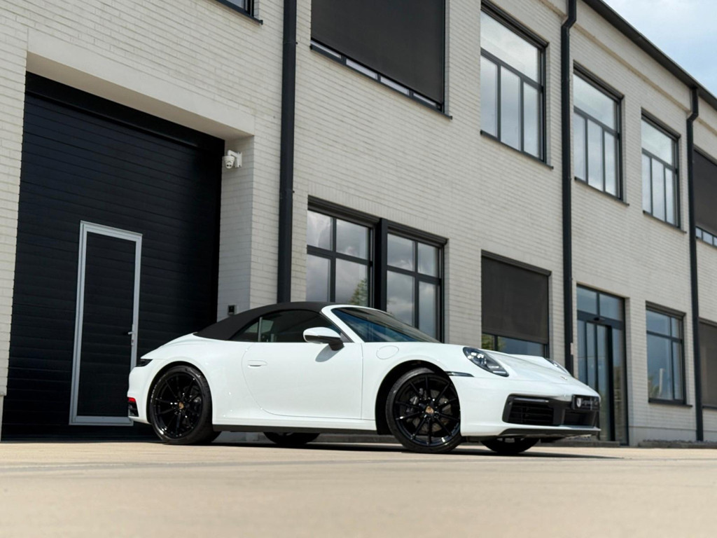 Porsche 992