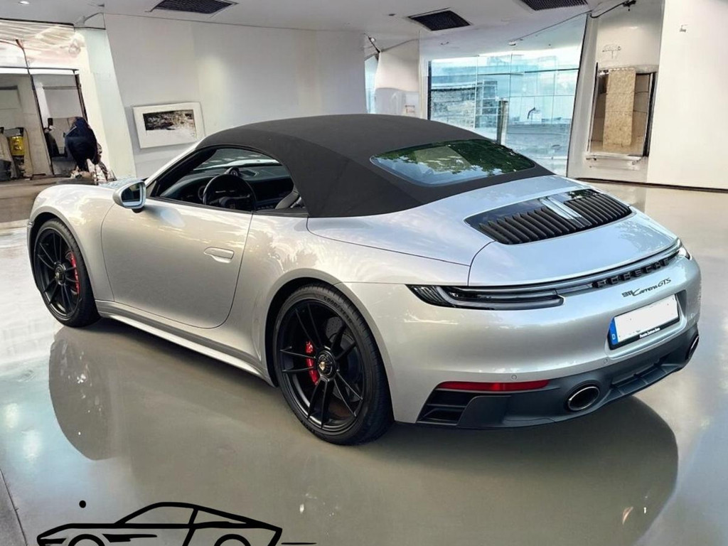 Porsche 992