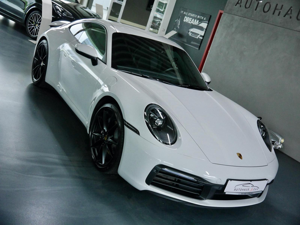 Porsche 992