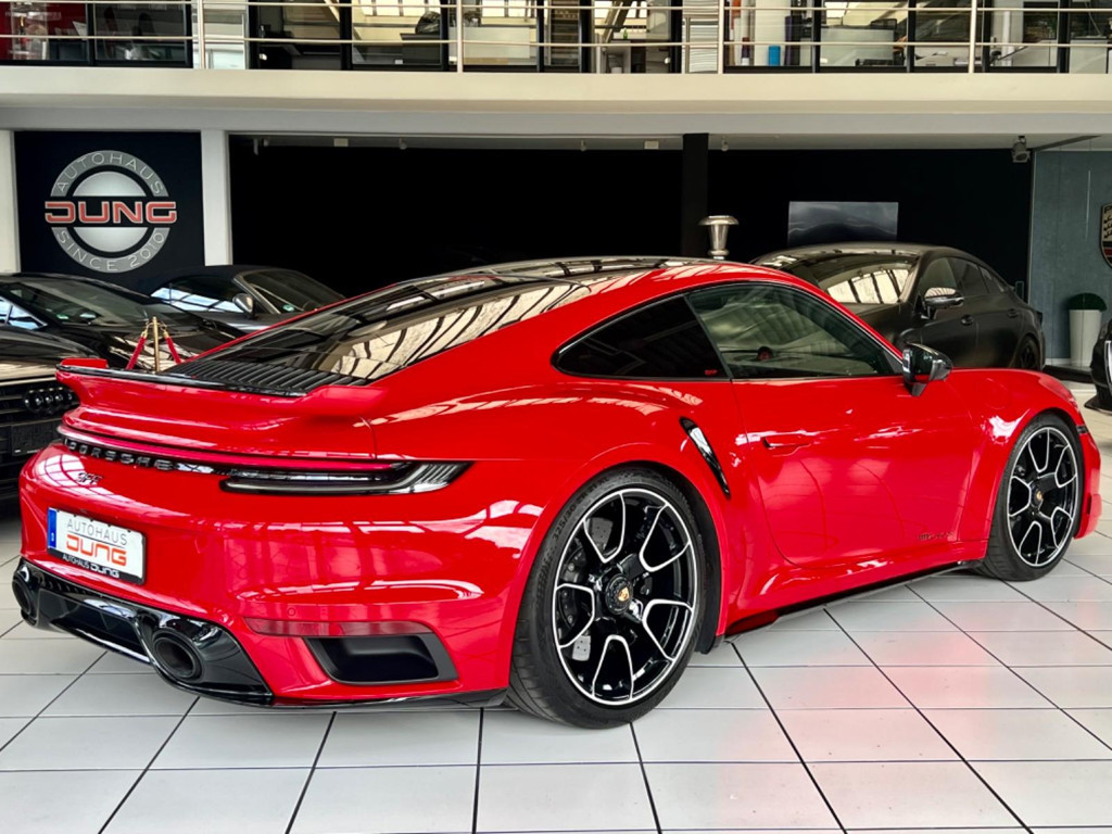 Porsche 992