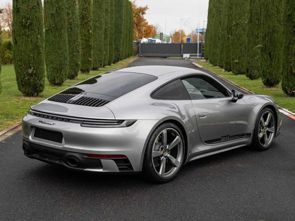 Porsche 992