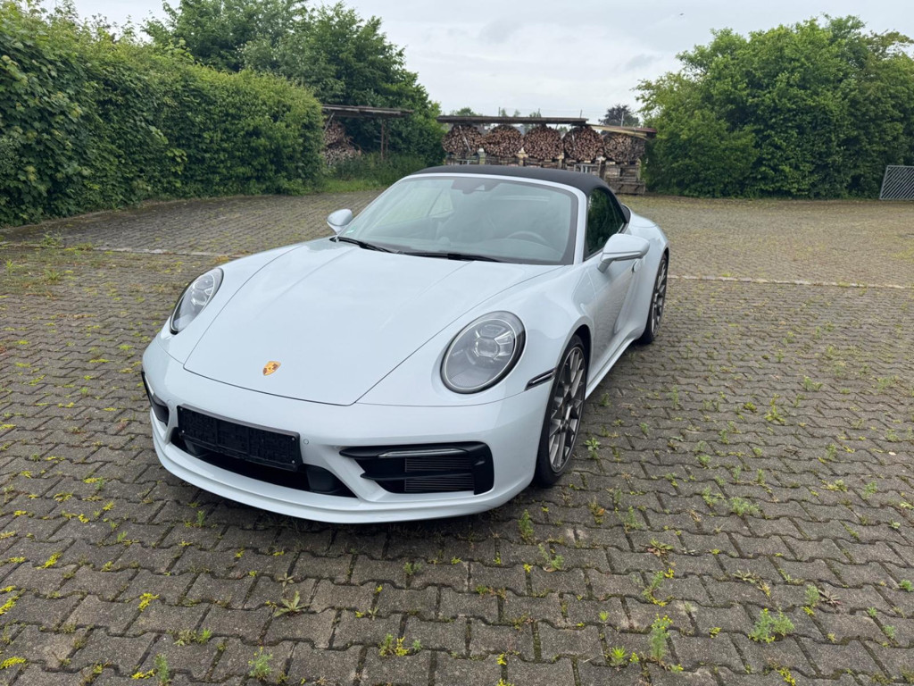 Porsche 992