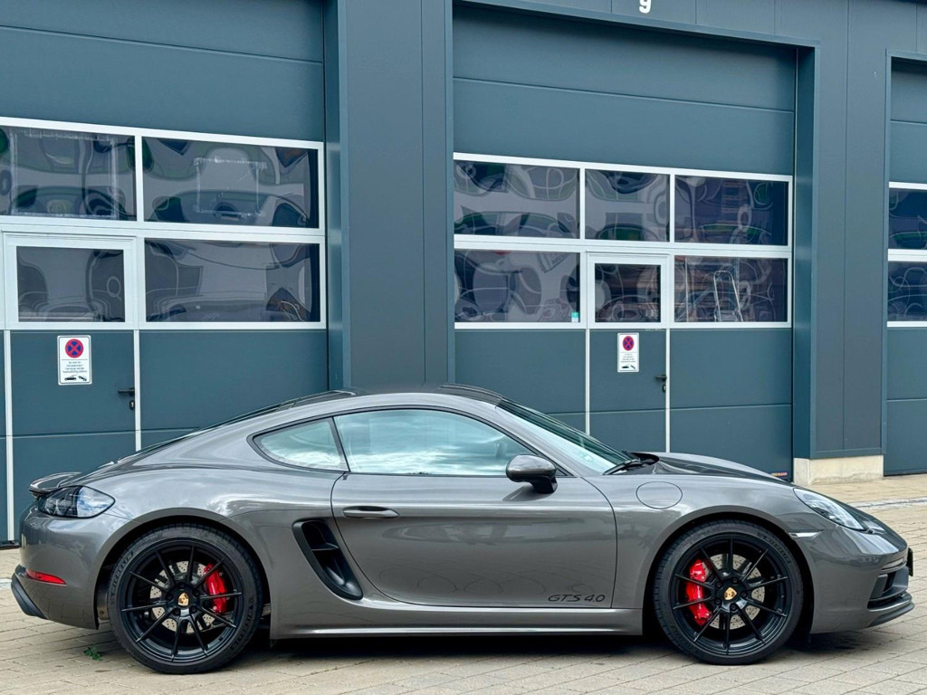 Porsche Cayman