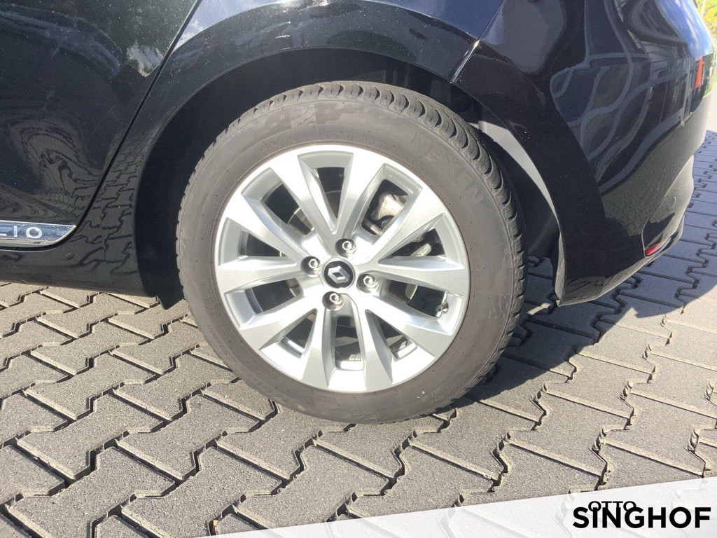 Renault Clio Intens E-Tech Hybrid