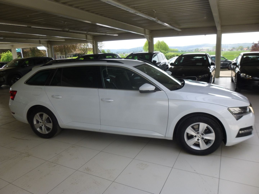 Skoda Superb Ambition Combi 2.0 TDI