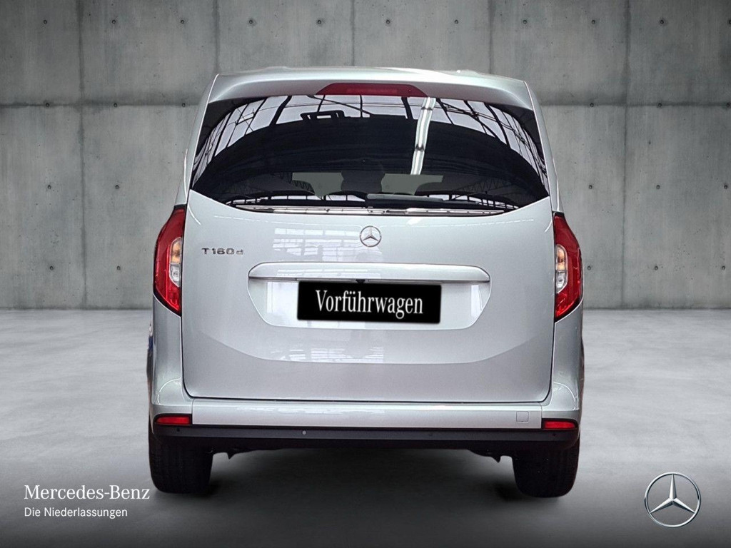 Mercedes-Benz T 180