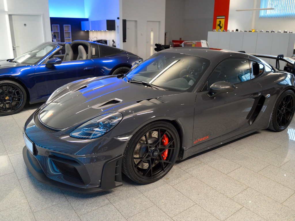 Porsche Cayman RS 718