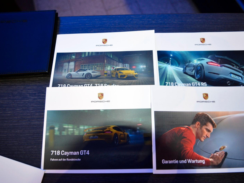 Porsche Cayman