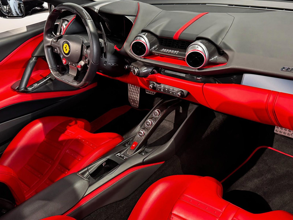 Ferrari 812