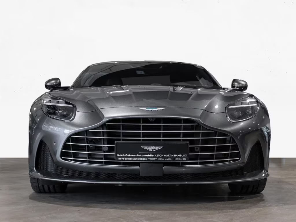 Aston Martin DB12