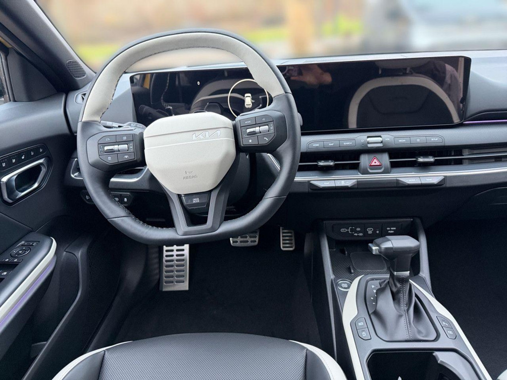 Kia K4