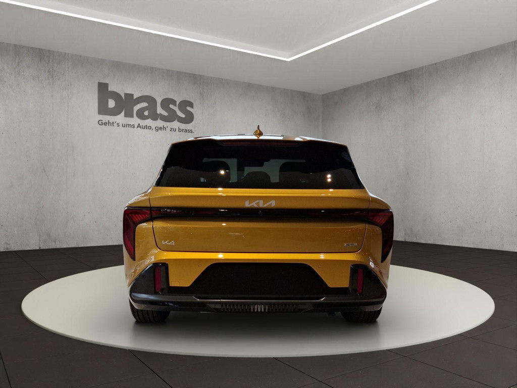 Kia K4