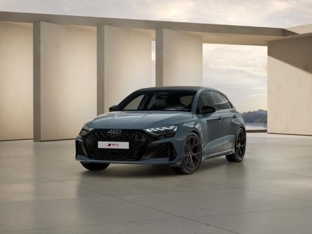 Audi RS3 Sportback Sedan S-Tronic