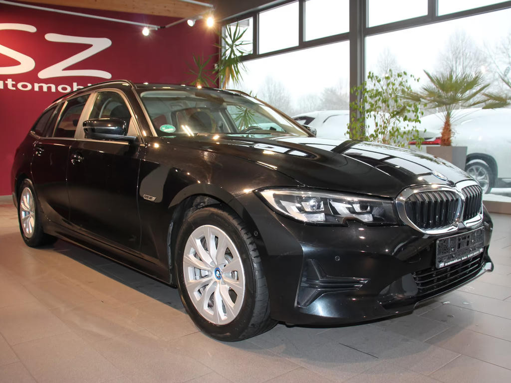 BMW 3 Serie 320 Touring Advantage pakket 320e