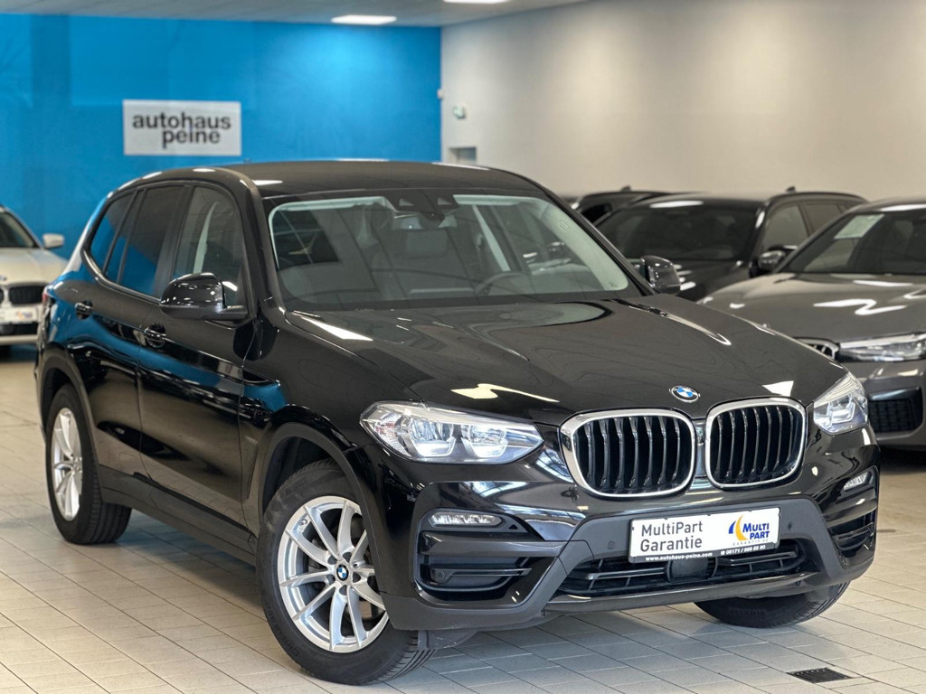BMW X3 xDrive Advantage pakket