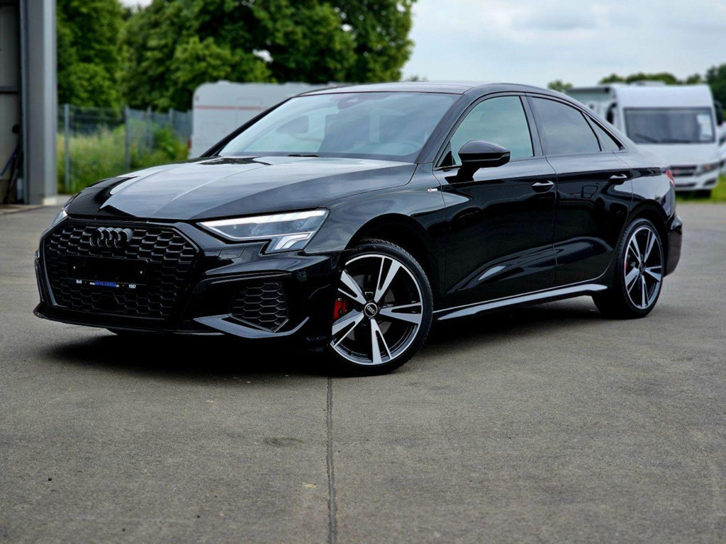 Audi A3 Sedan S-Line S-Tronic 35 TFSI