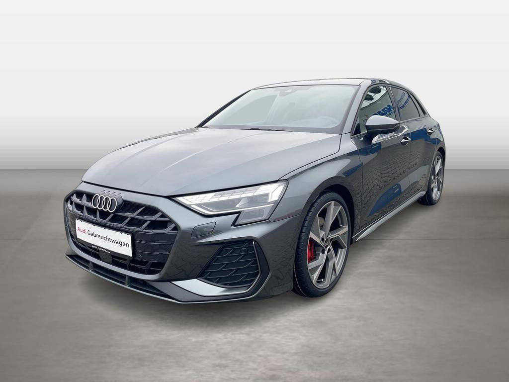 Audi A3 Sportback Sedan S-Line 35 TFSI