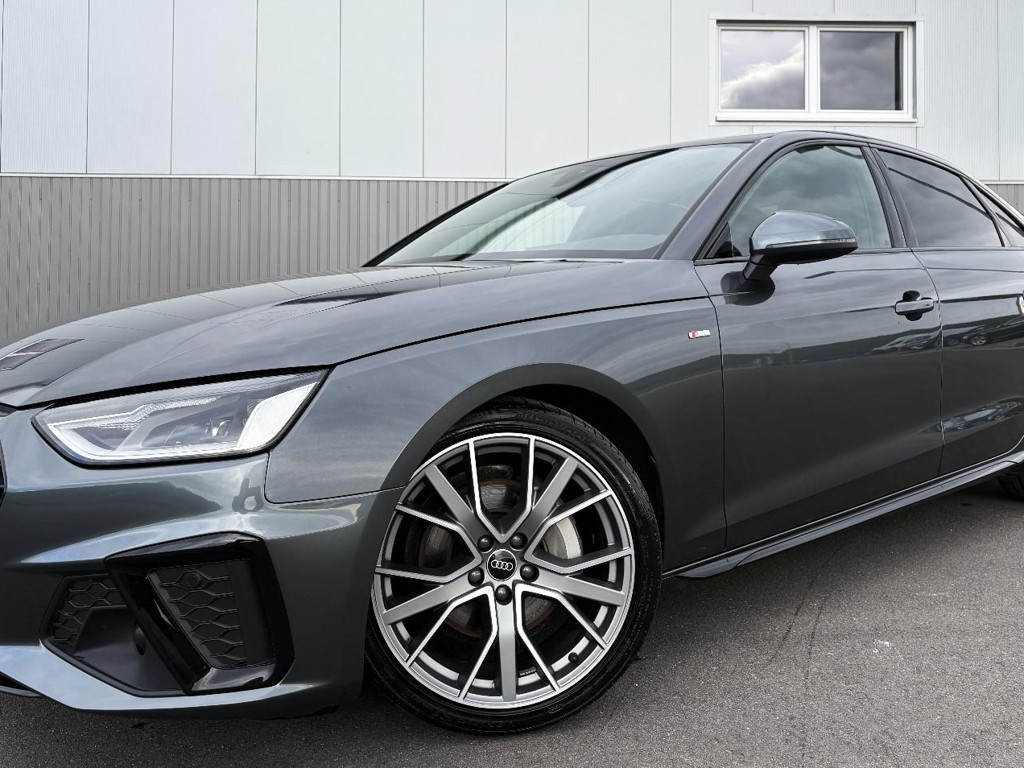 Audi A4 Sedan 40 TDI