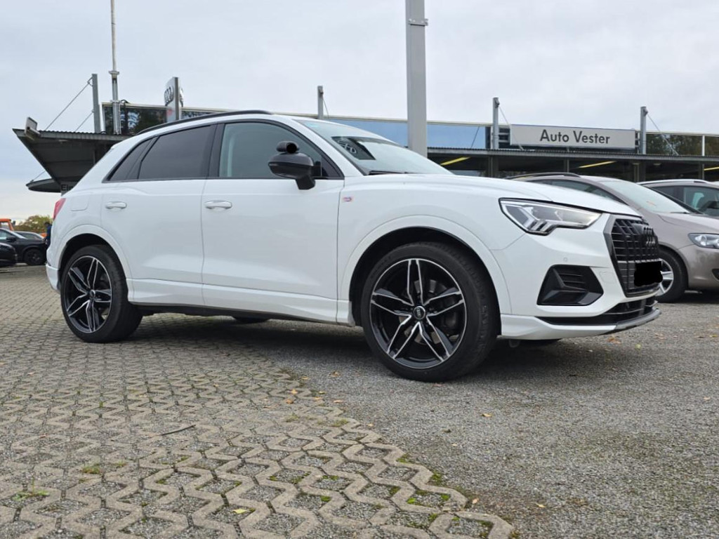 Audi Q3 Quattro S-Line S-Tronic 40 TDI