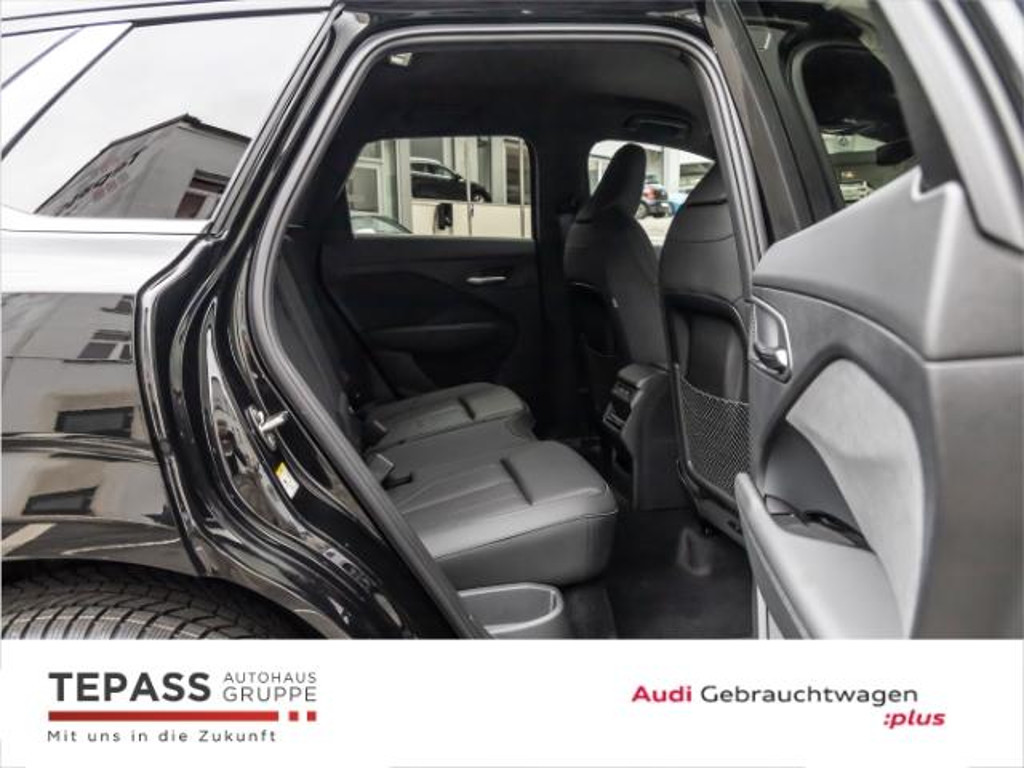 Audi Q3 S-Line S-Tronic Hybride