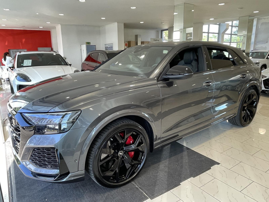Audi RS Q8