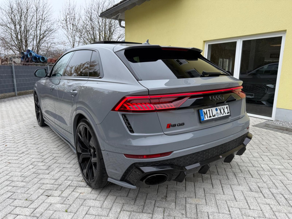 Audi RS Q8