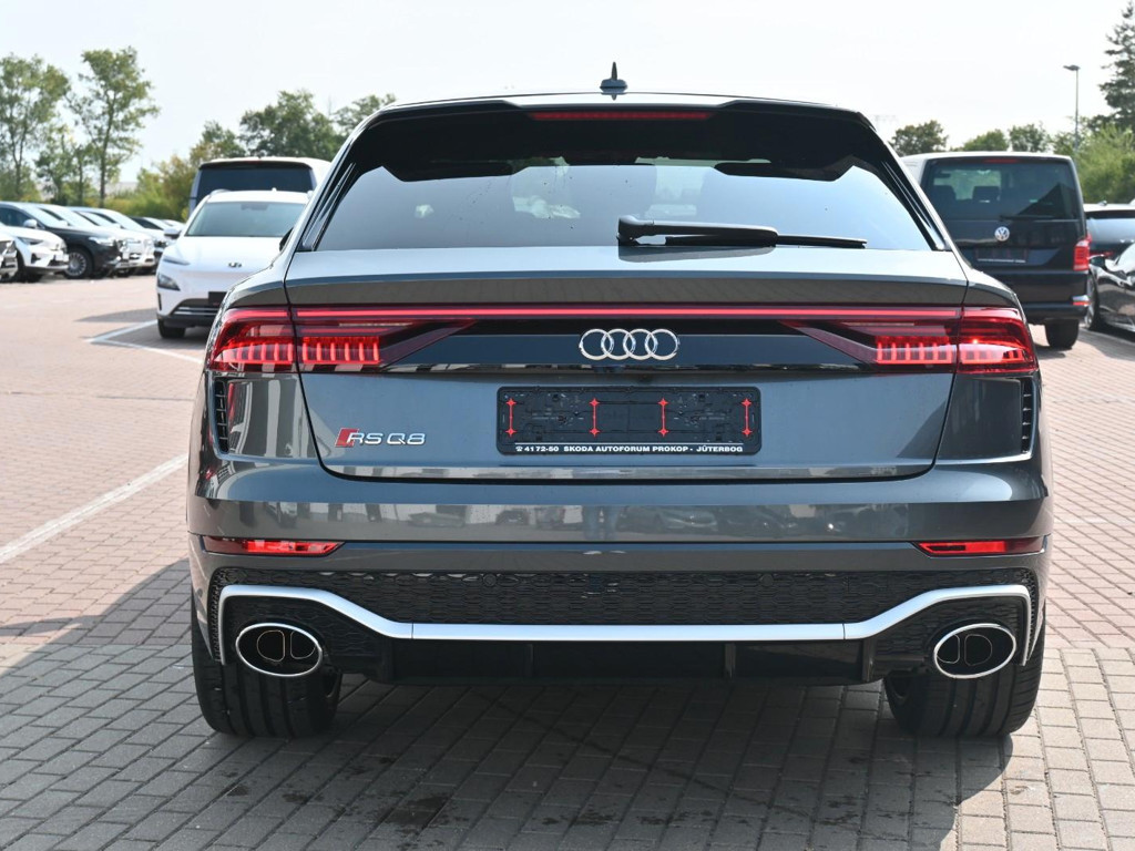 Audi RS Q8
