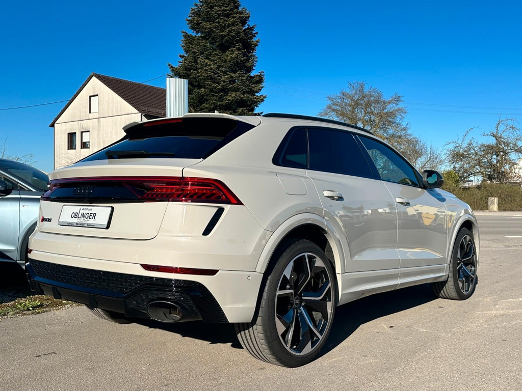 Audi RS Q8