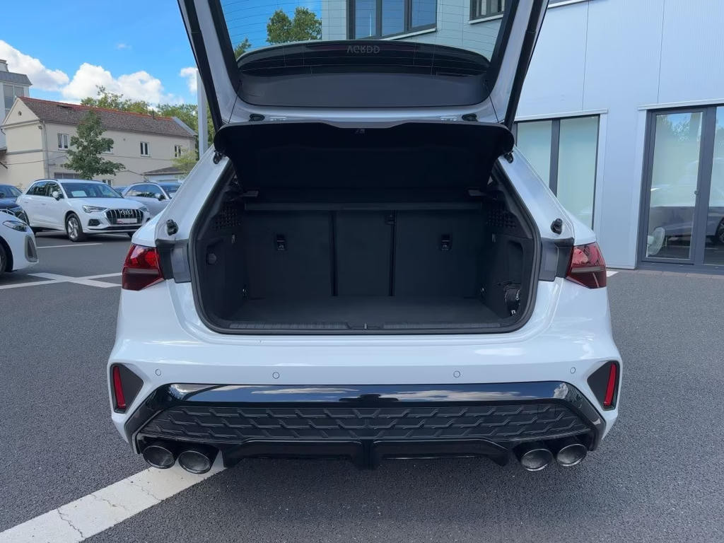 Audi S3 Sportback Sedan S-Tronic