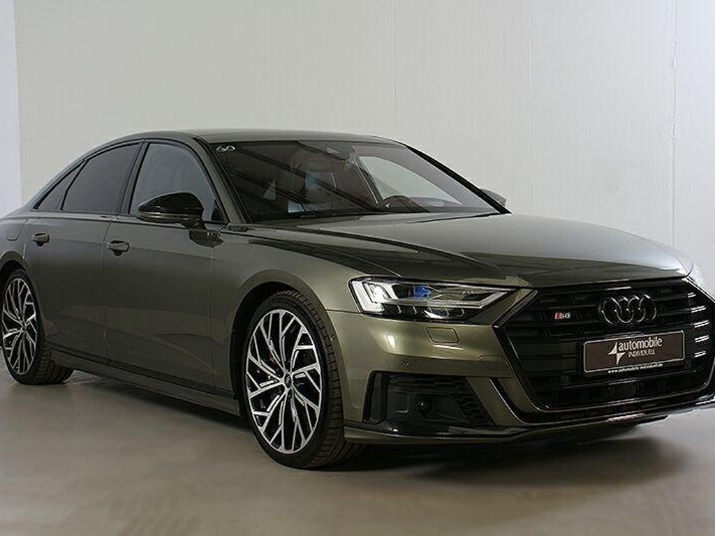 Audi S8