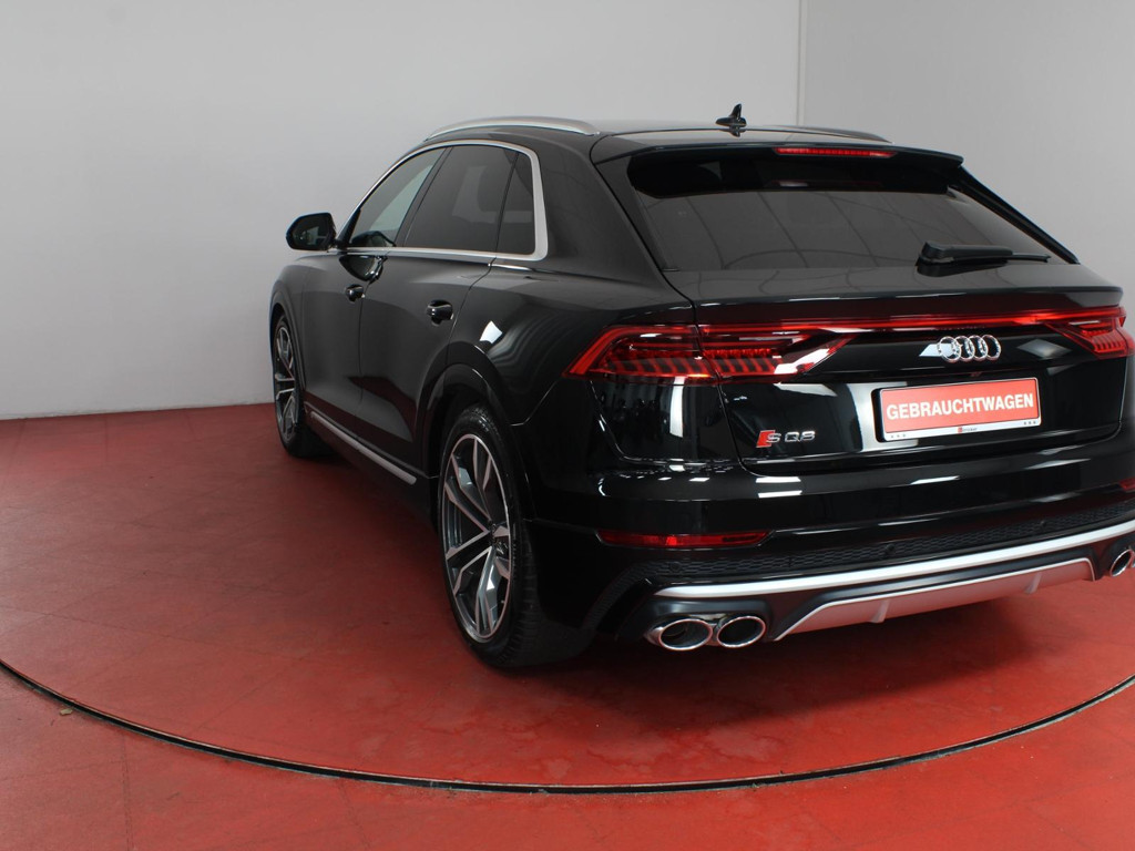 Audi SQ8