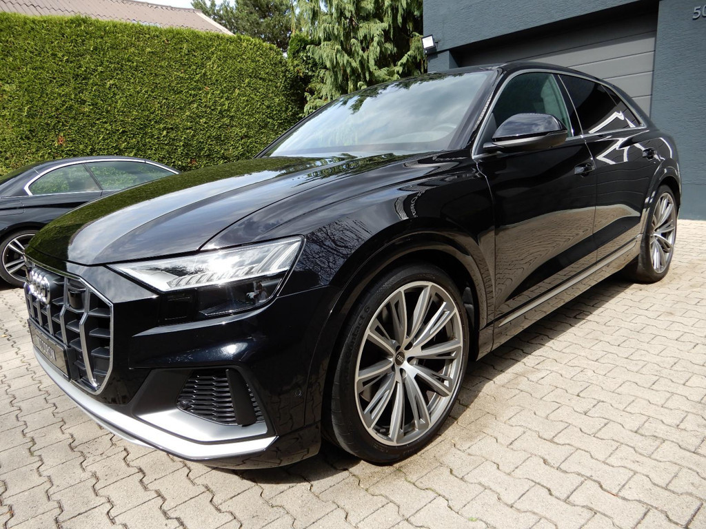 Audi SQ8