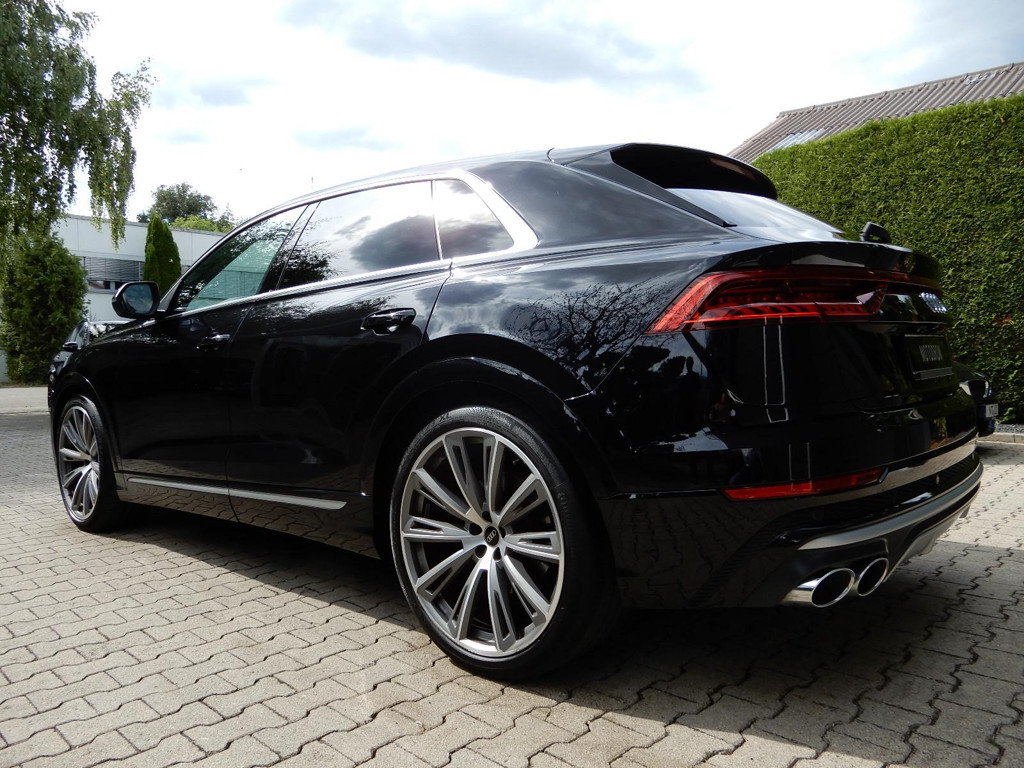Audi SQ8
