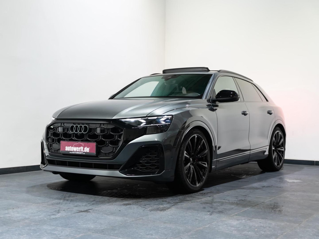 Audi SQ8 EXCLUSIVE BLACK PANO AHK MATRIX HUD 3D B&O 2