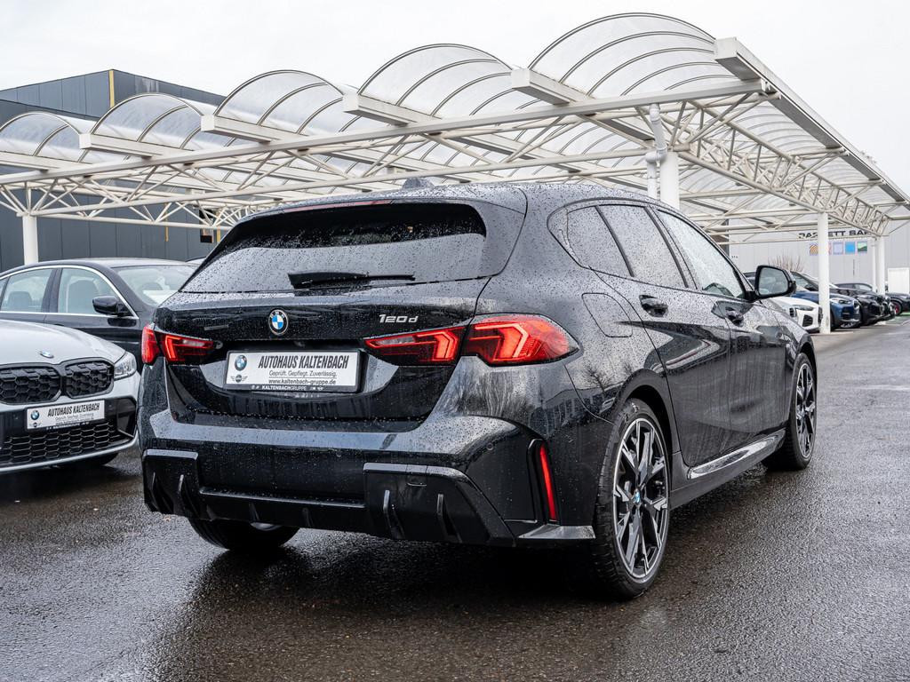 BMW 1 Serie 120 M-Sport Sedan 120d