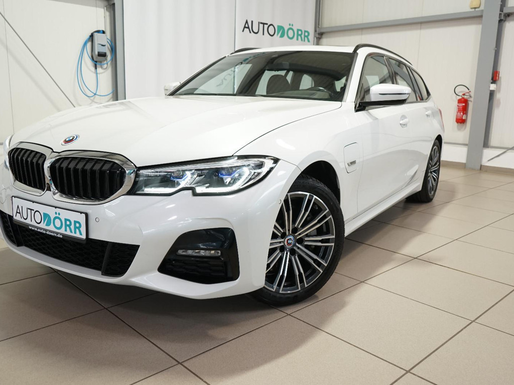 BMW 3 Serie 330 M-Sport xDrive Touring 330e